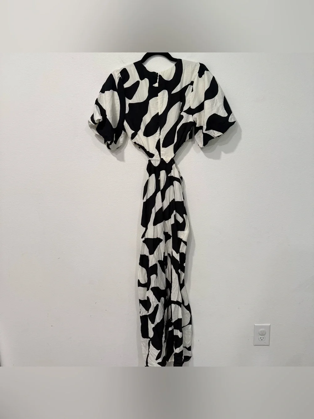 Abercrombie & Fitch Black White Short Sleeve Cutout Maxi Dress S